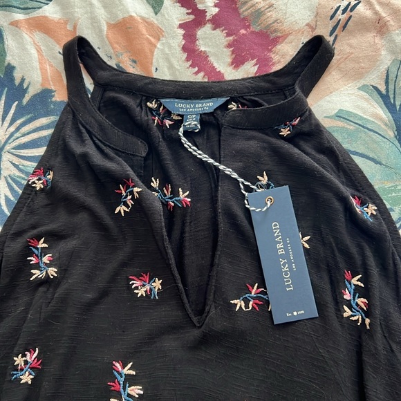 Lucky Brand top - Picture 3 of 3